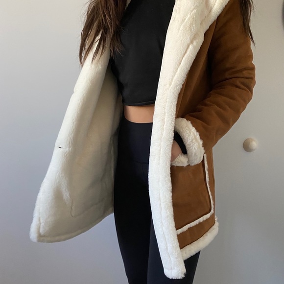 Fur lined coat - Picture 4 of 5